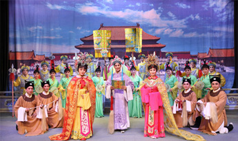 《貍貓換太子》